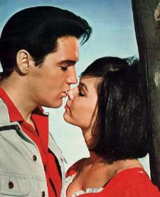 Yvonne & Elvis in Kissin' Cousins